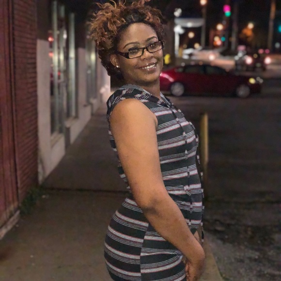 Meet your Posher, Amber - Picture 1 of 1